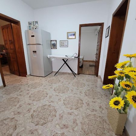 Private Room On A Shared Apartament Near Durres Beach Екстер'єр фото