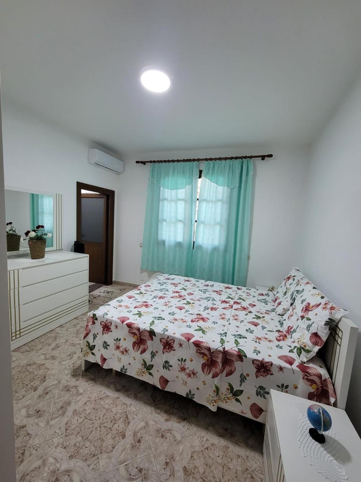 Private Room On A Shared Apartament Near Durres Beach Екстер'єр фото