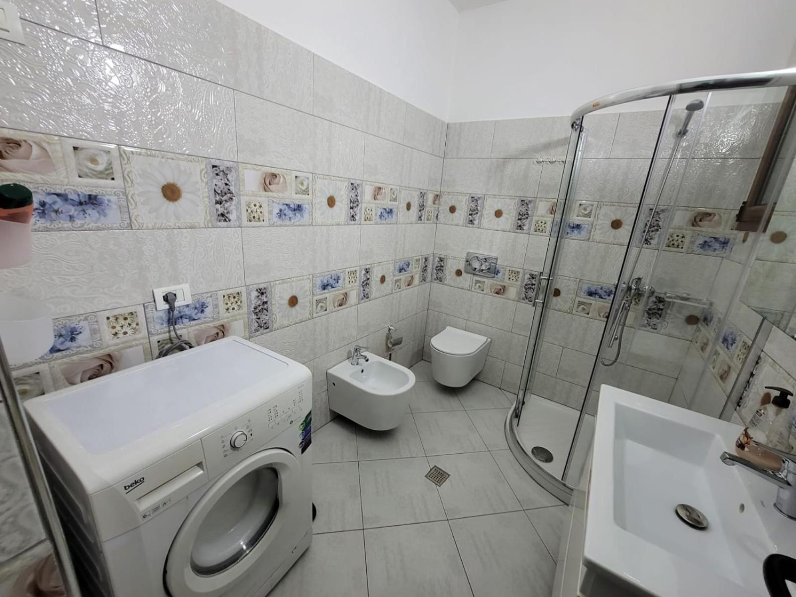 Private Room On A Shared Apartament Near Durres Beach Екстер'єр фото