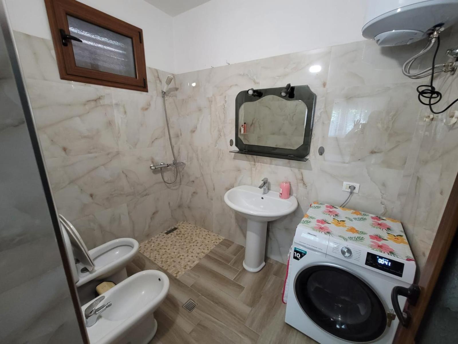 Private Room On A Shared Apartament Near Durres Beach Екстер'єр фото