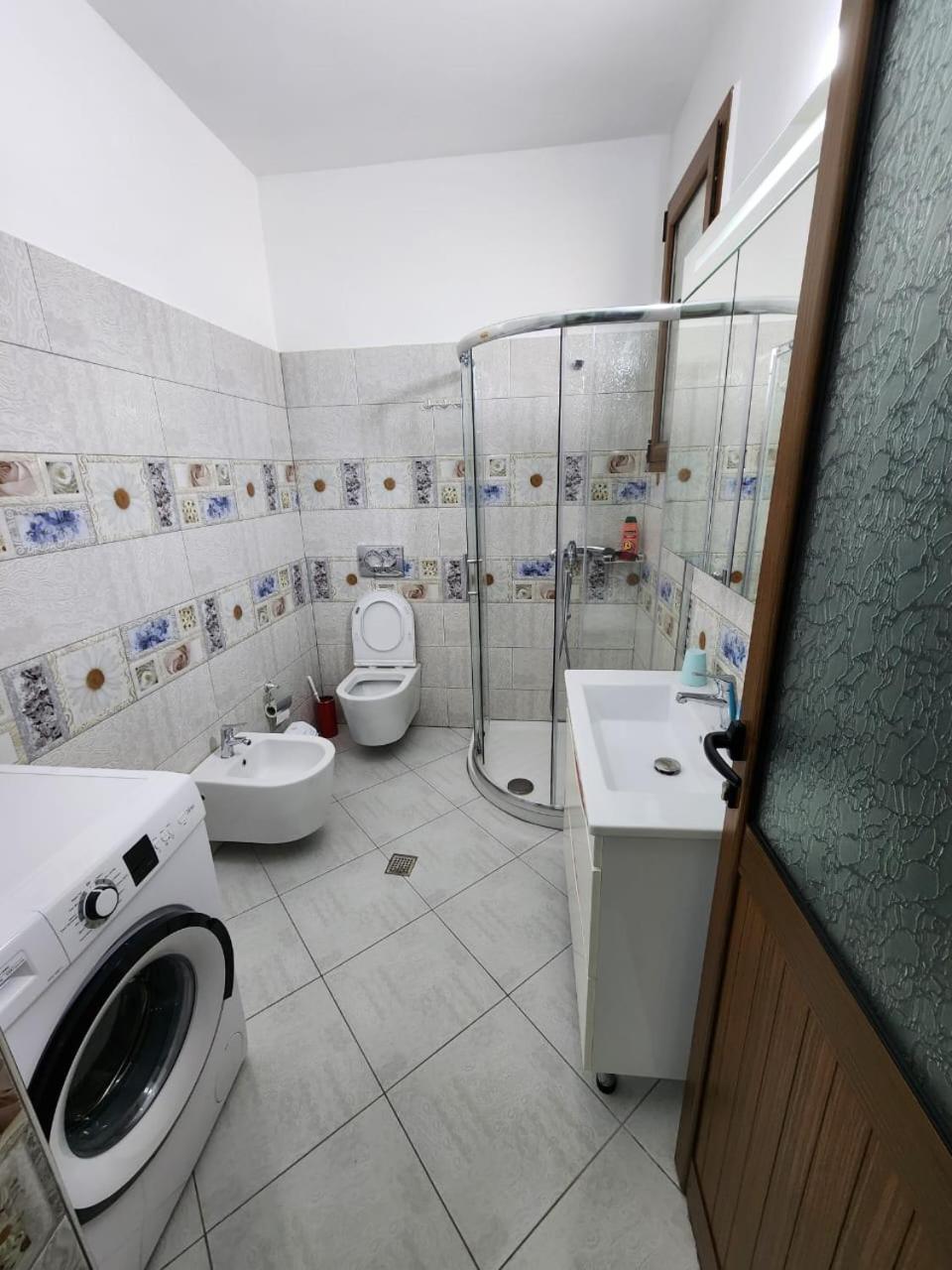 Private Room On A Shared Apartament Near Durres Beach Екстер'єр фото