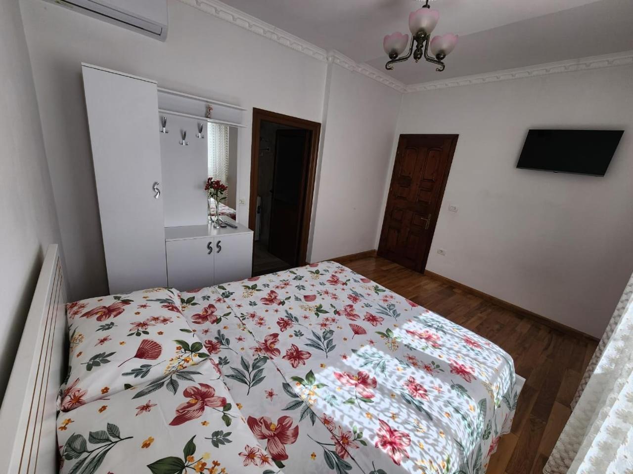 Private Room On A Shared Apartament Near Durres Beach Екстер'єр фото